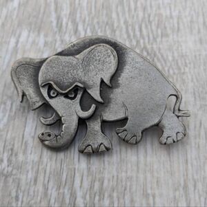 Metzke Midcentury Pewter Angry Elephant Brooch
